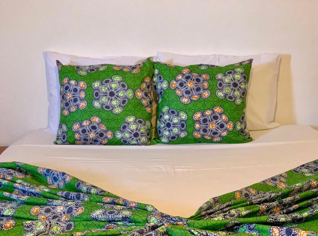 Sao Pedro Guesthouse Sao Tome Bagian luar foto