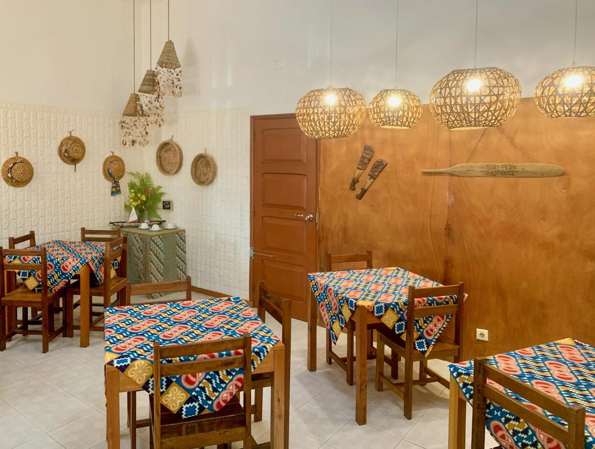 Sao Pedro Guesthouse Sao Tome Bagian luar foto