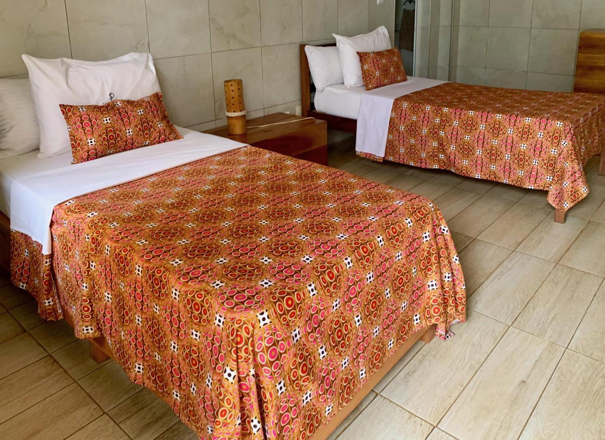Sao Pedro Guesthouse Sao Tome Bagian luar foto